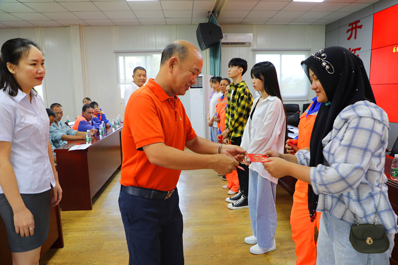 “金秋助學，圓夢明佳！”明佳集團黨支部及工會組織開展愛心助學活動！